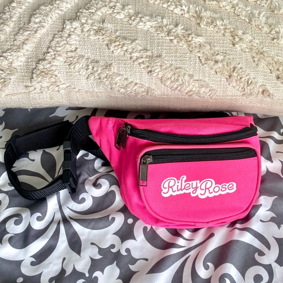 Riley Rose Limited Edition Fanny Pack - Picture 7 of 8